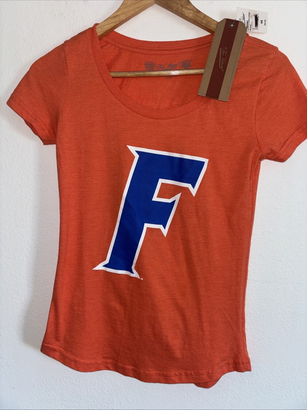 The Victory Apparel Florida Gators Orange Women's T Shirt Size XS NEW